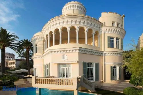 Villa Chateau LaTour - Image 1