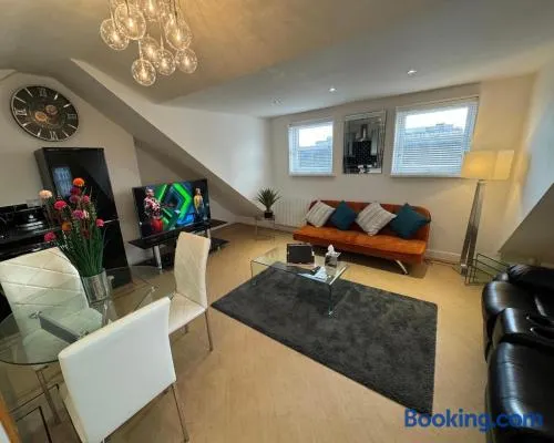 Town centre apartments - Image 1