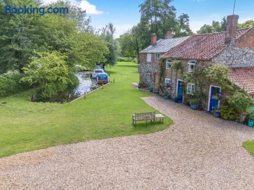 2 Bed in Stalham oc-u32571 - Image 1