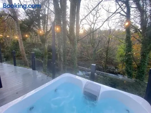 P59 - Riverstone with hot tub - Image 1