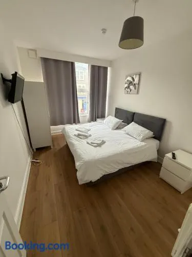 Five Star Property - Image 1