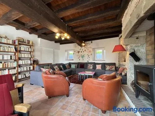 Grande maison familiale avec jardin, Wifi, animaux acceptés - Image 1
