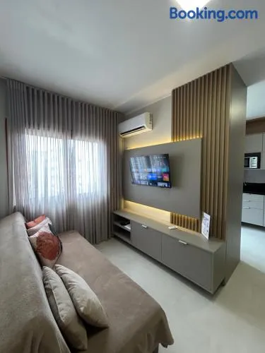 Apartamento 1 quarto 1 quadra da praia, perto do centro e das praças - Image 1