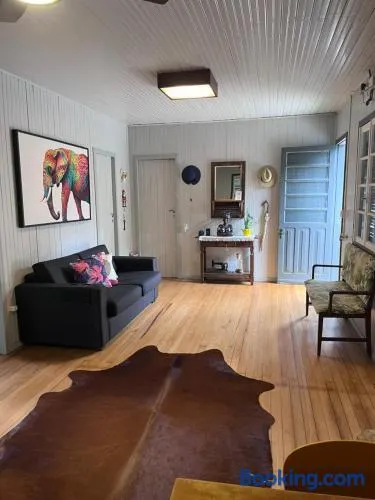 Garibaldi Guest House - Image 1