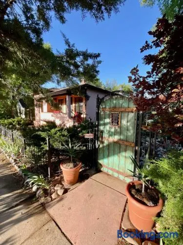 The Pleasant Street Casitas - Historic & Modern Charm - Image 1