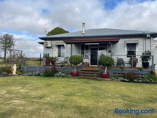 Country charm on acreage - Image 1
