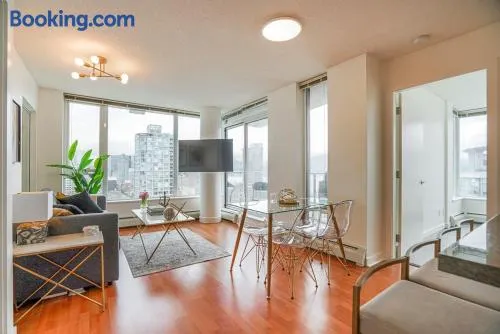 Executive Unit with Spectacular Views - Image 1