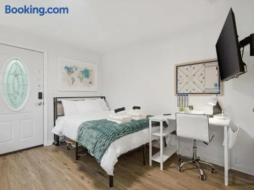 Private Studio Near Springfield METRO - Image 1