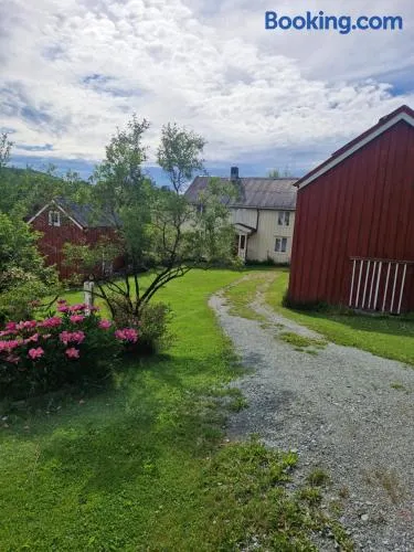 Åsenfjord, feriehus ved sjøen - Image 1