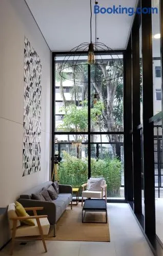 31 New studio w/ fast reliable wifi, balcony and gym - Image 1