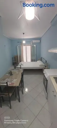 Johanna Apartment 6 - Image 1