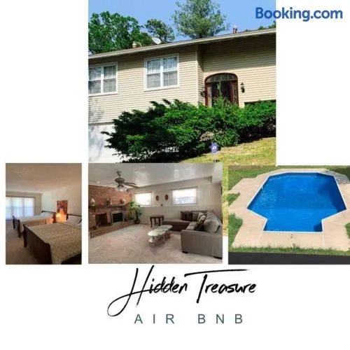 Beautiful 4-bedroom pool home with 2-story deck! - Image 1
