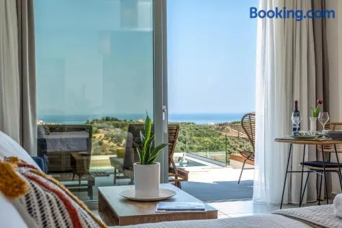 Evora Suites - Image 1