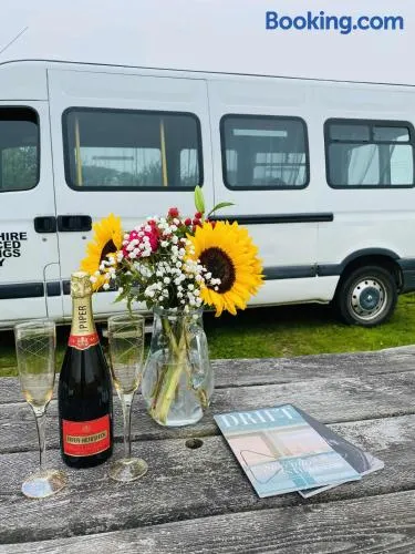 Quiet peaceful relaxing off grid Campervan Seaview and Ponies - Image 1
