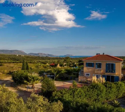 Villa Finiki Messinia upstairs - Image 1