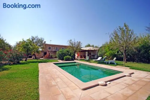 Finca totalmente equipada con barbacoa, jardín y terraza | Vistas al jardín | Adaptada para el teletrabajo - Image 1