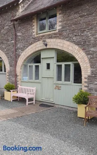 Coast Barn, Noss Mayo, Plymouth - Image 1