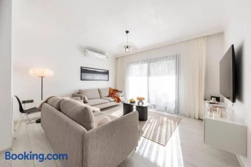 Bodrum Center 2 Bedroom Calm Modern Upstairs Flat - Yeni Dunya Bodrum - Image 1