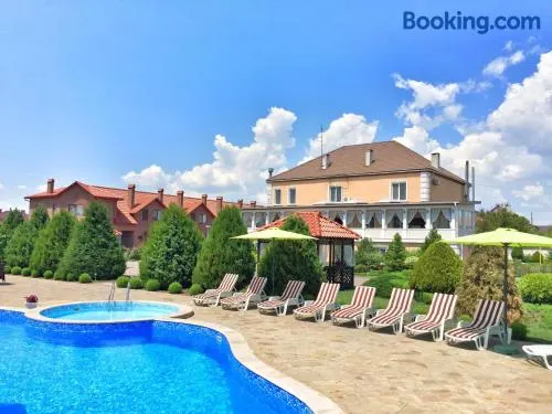 Veles Hotel - Image 1