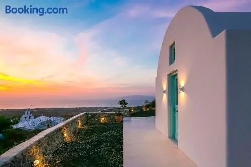 Mulberry Villa - Image 1