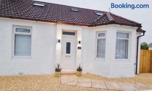 Harling House - Prestwick - 4 bedrooms - Image 1