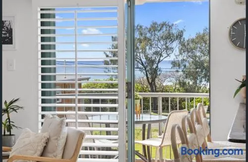 Ocean View dreaming, metres to the beach! - Image 1