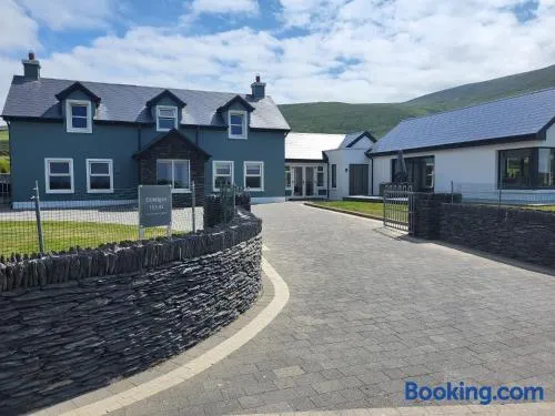 Dunquin House Bed and Breakfast - Image 1