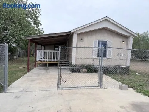 spacious one Bedroom mobil home - Image 1