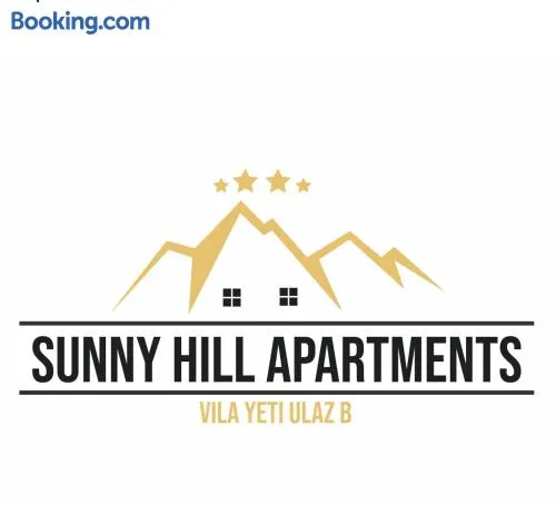 Sunny Hill Apartments - Vila Yeti - Image 1