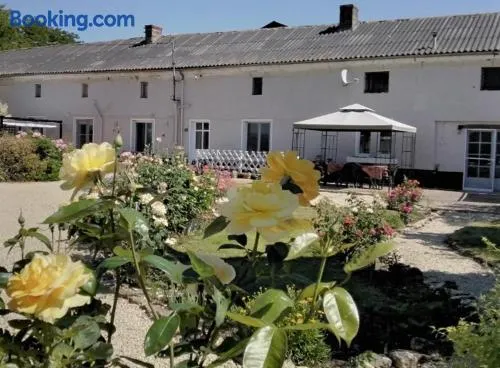 Le Vieux Logis - Image 1