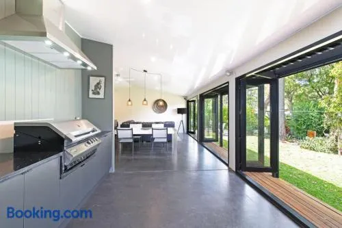 Home among the Gum Trees - free wine - Image 1