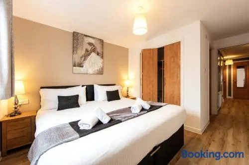 Jacobs Apartment Edinburgh - Image 1