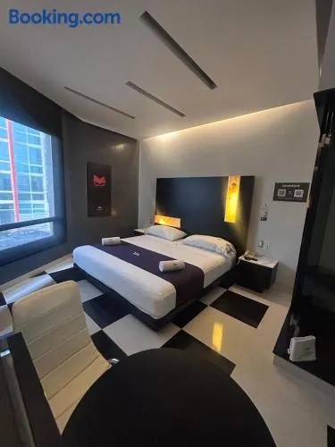 Auto Hotel Via Uno - Image 1
