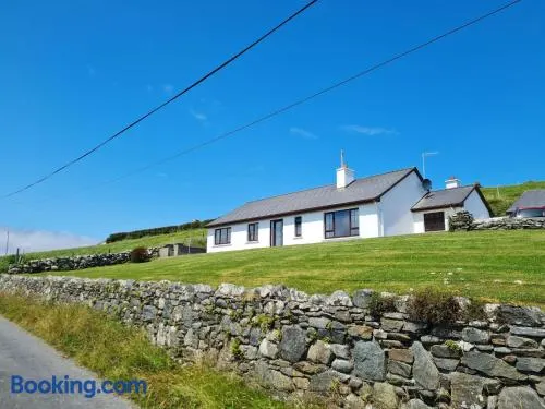Sea View Cottage, Errislannan - Image 1
