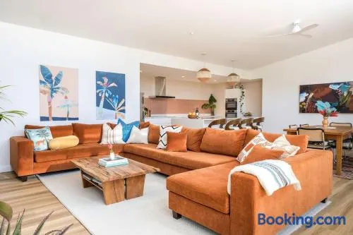 Family Retreat, near beach & town - Image 1