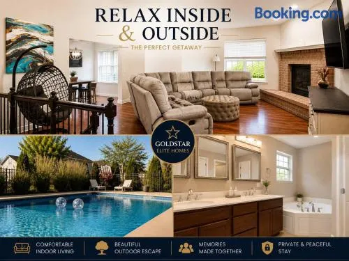 Autumn Elite Home with Pool & Fire Pit Near St Louis - Image 1