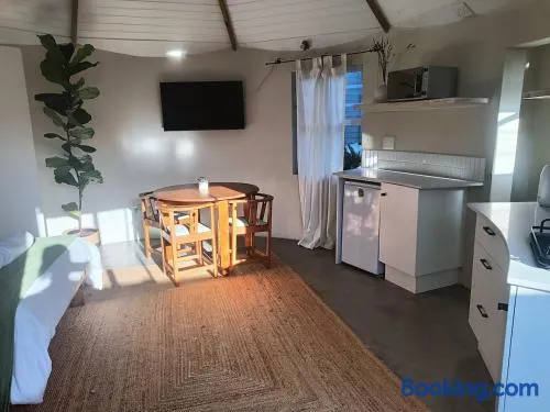 Unique, cozy rondavel 200m from the sea - Image 1