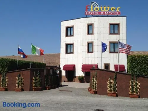 Hotel Motel Flower - Image 1
