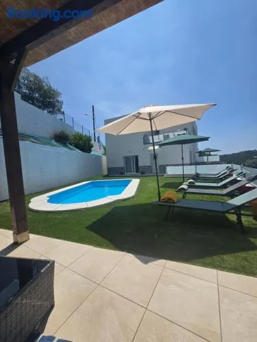 Villa neuf piscine 4 chambres 3 sdb - Image 1