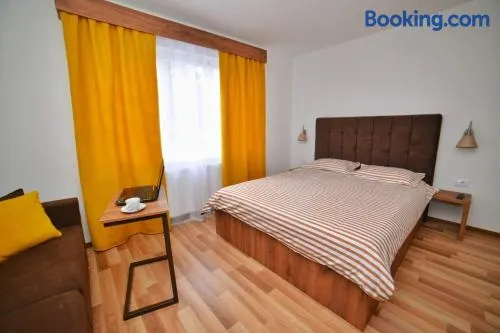 Studio apartmani Emili Bijeljina apartman br 1 - Image 1