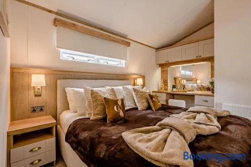 Bunny Lodge Quiet 2-Bed Luxury Home near Milford on Sea - Image 1