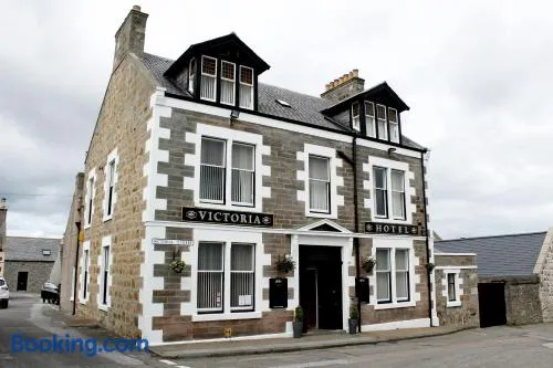 Victoria Hotel - Image 1