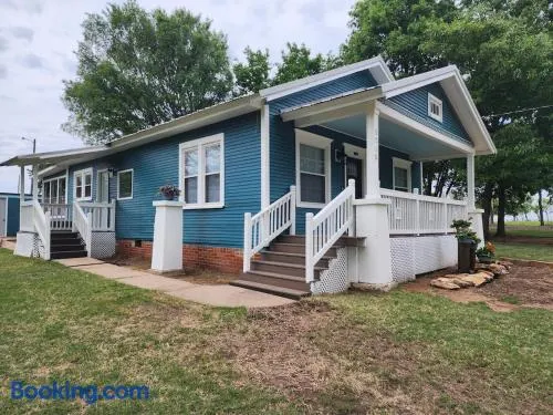 Peaceful 2BR Getaway With Scenic Views - Image 1