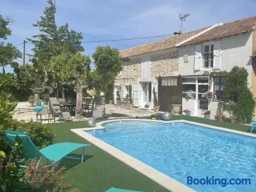 Appt 2 pieces dans Mas provençal - Image 1
