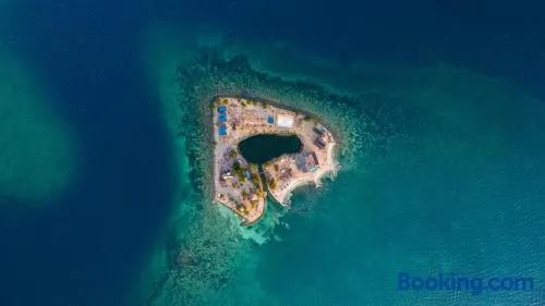 Bullock Island, Belize - Image 1