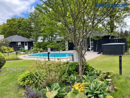 Aneks i rolige omgivelser-adgang til pool og sauna - Image 1