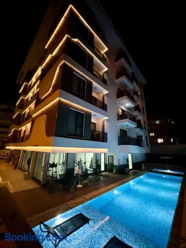 Apartmen in Alanya in the city center by the sea - Image 1