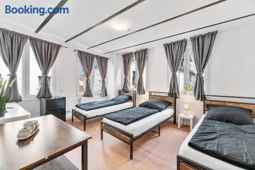 ZF02 Monteurzimmer Stuttgart - Platz für bis zu 20 Personen im Haus - Mehr Apartments und Zimmer verfügbar LS-CrewComfort - Image 1