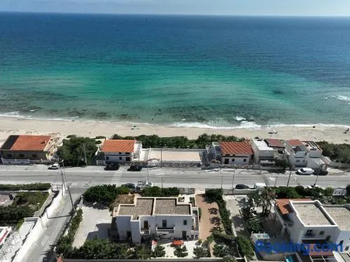 Vista Mare Librari Torre Ovo - Image 1