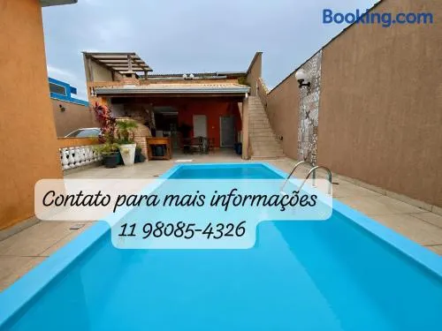 Casa espaçosa para temporada com piscina - Image 1